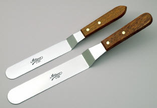 Spatule coudé, lame ronde 7 5/8" x 1 1/4" No. 1387