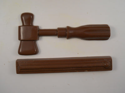 Moule à chocolat Métier- Doc - Seringue - Bouteille - Marteau - Diachylon - Pansement sur plaque (B-O19)