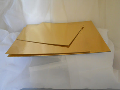 Plateau de carton carré 8" x 8" x 60 pts doré